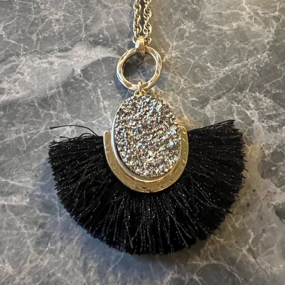 Envious Necklace and Earrings - Picture 4 of 4